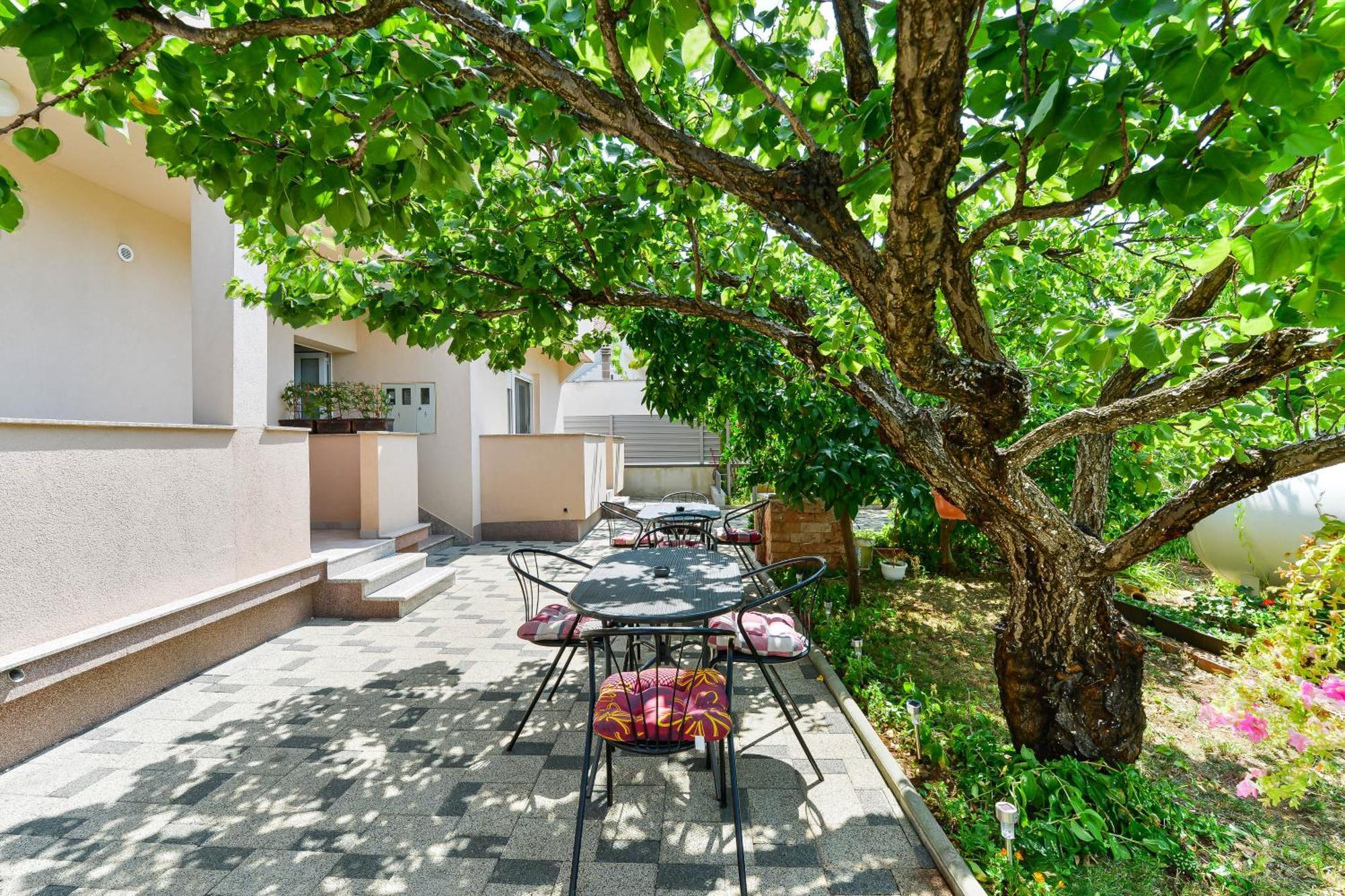 Apartmani Stadion ザダル エクステリア 写真