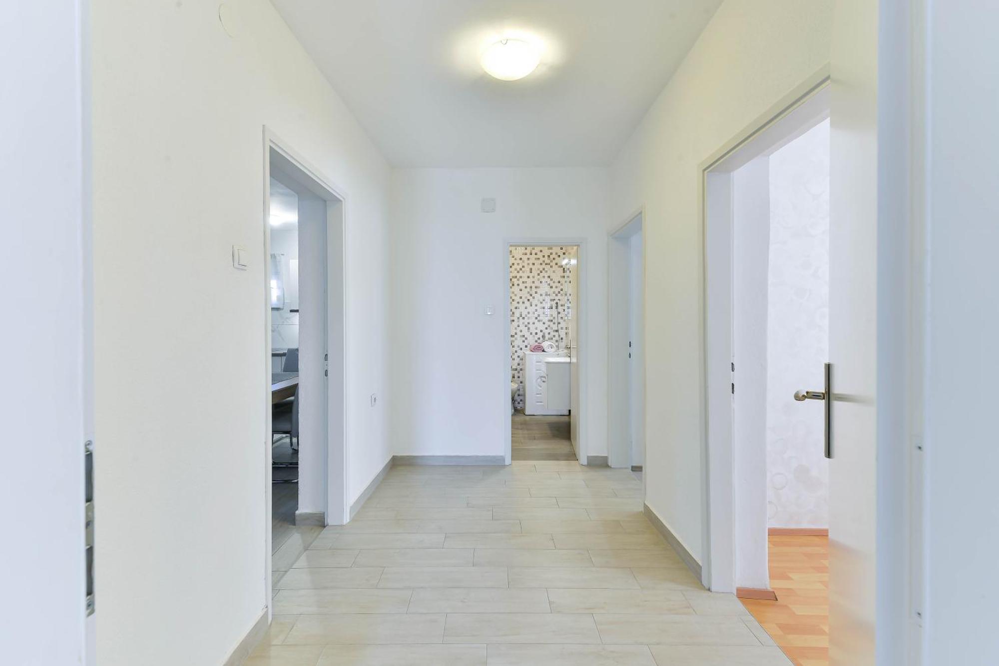 Apartmani Stadion ザダル 部屋 写真