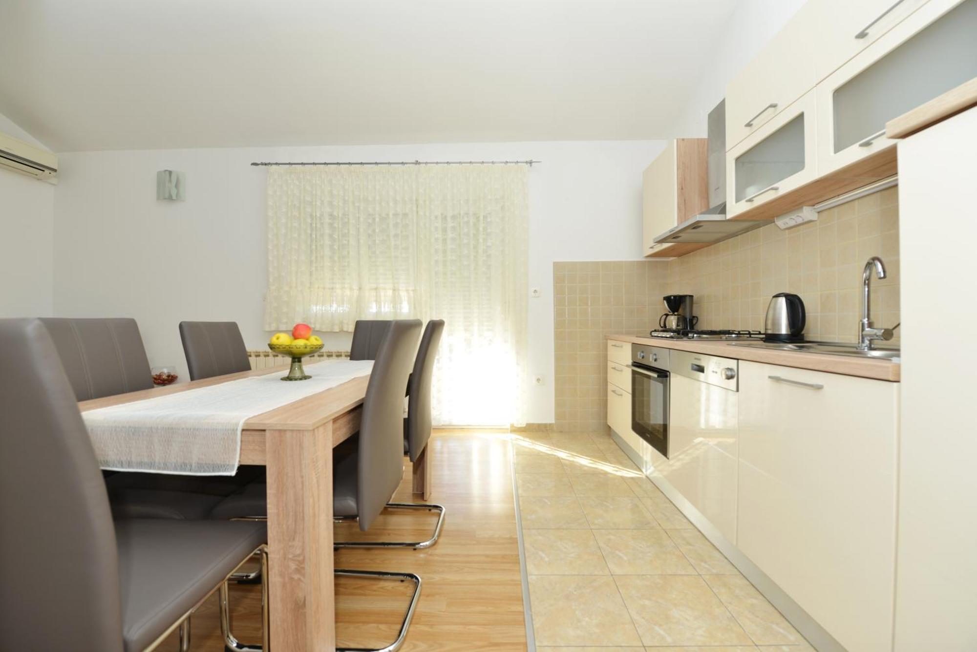 Apartmani Stadion ザダル 部屋 写真