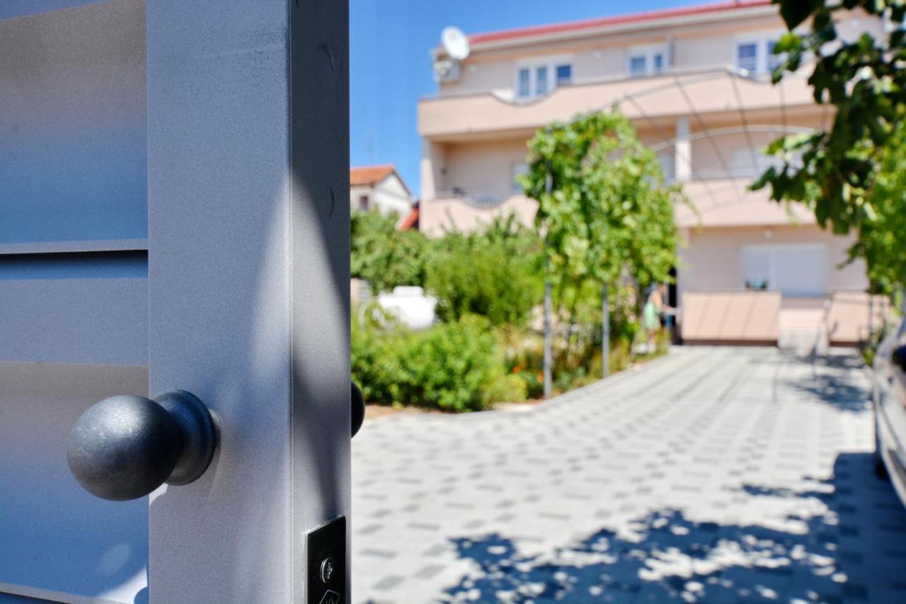 Apartmani Stadion ザダル エクステリア 写真